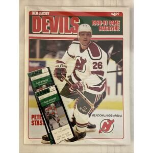1990-91 New Jersey Devils Game Magazine John MacLean